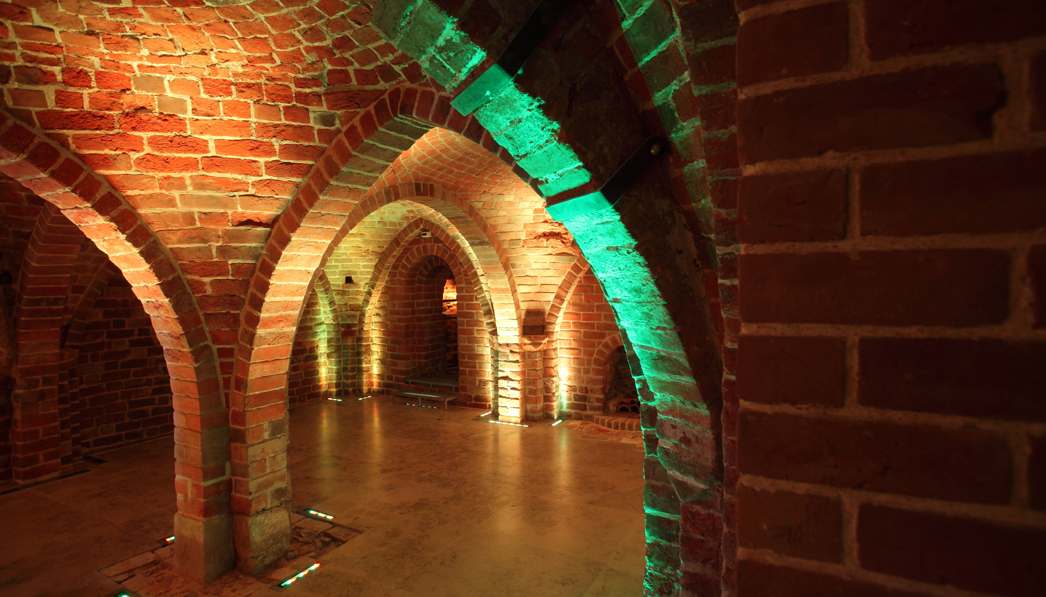 Muzeum Archeologiczne w Gdańsku - Piwnica Romańska - Więcej